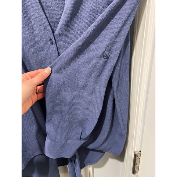 Tie Up Blouse - Picture 4 of 7